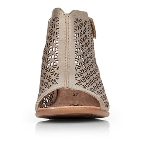 🆕Remonte Lillian 71 Silver Leather Laser Cut out Peep Toe Sandals Size 39 - Picture 4 of 16